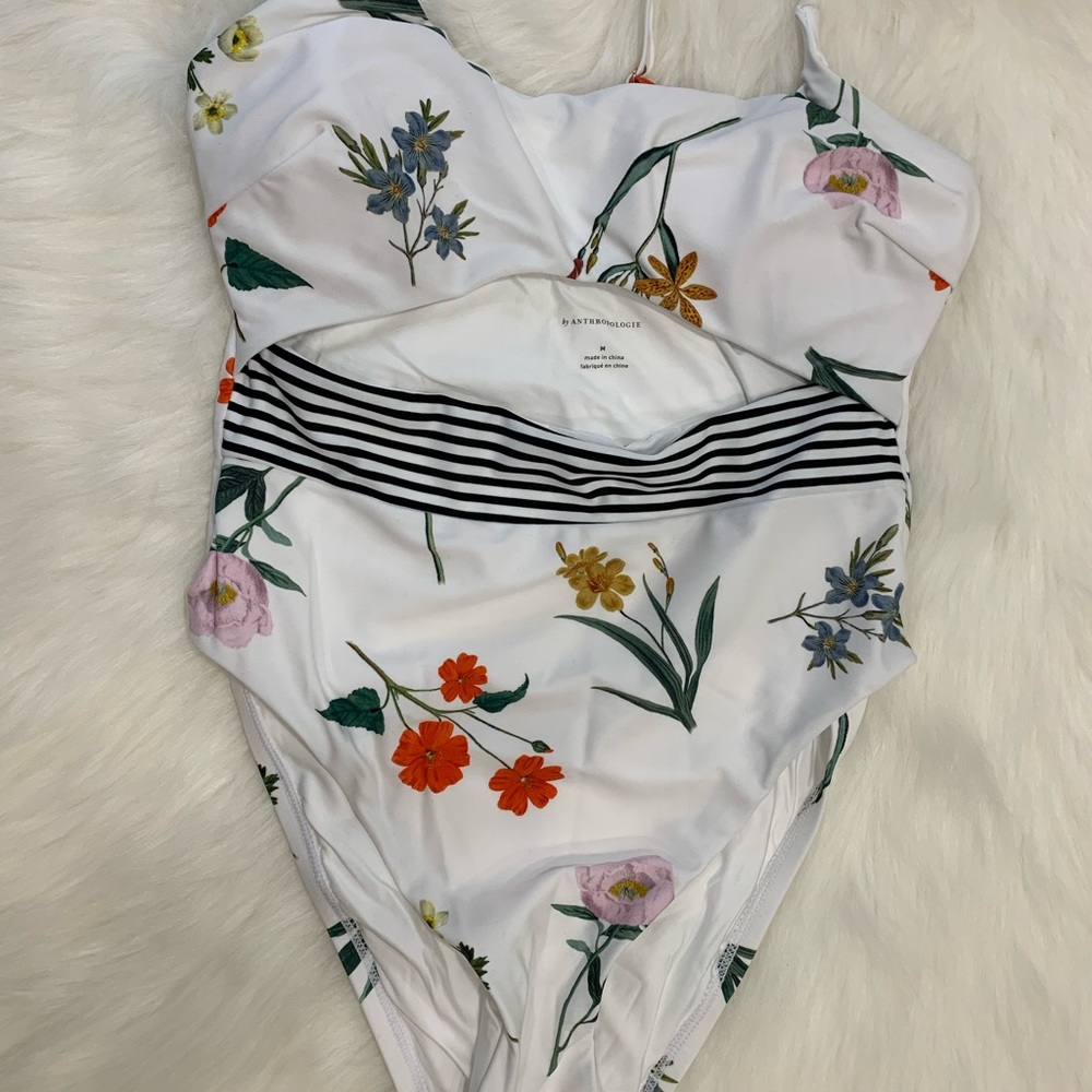 Anthropologie floral cut out one piece swimsuit - Picture 14 of 15